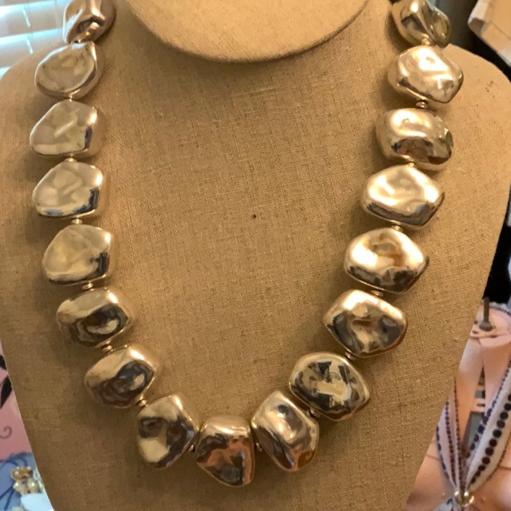 Elegant Silver chunky bead  Necklace. Uno de 50 inspired